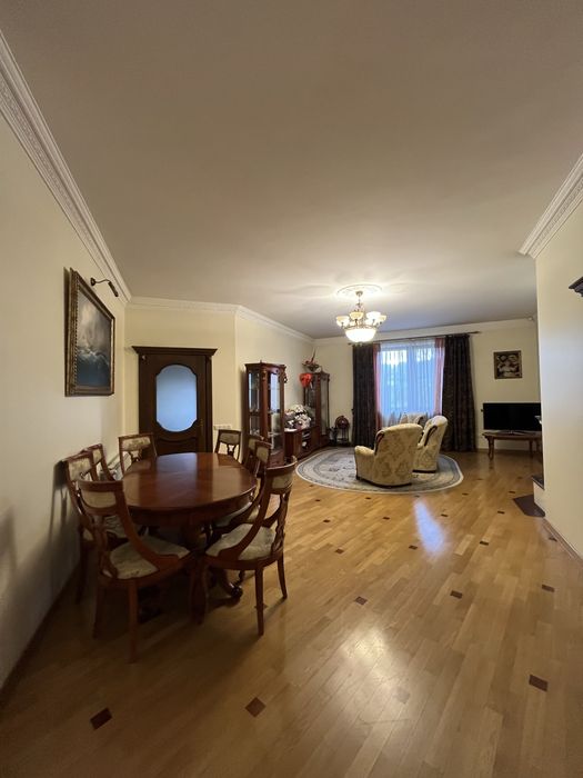 Авторський Будинок з Басейном та Укриттям - район Кварцу