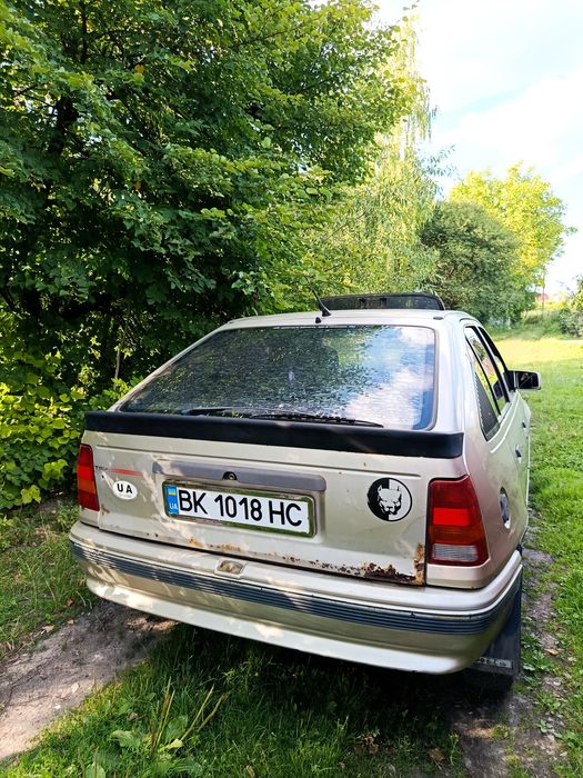Продам Опель кадет 1.8 терміново!!!