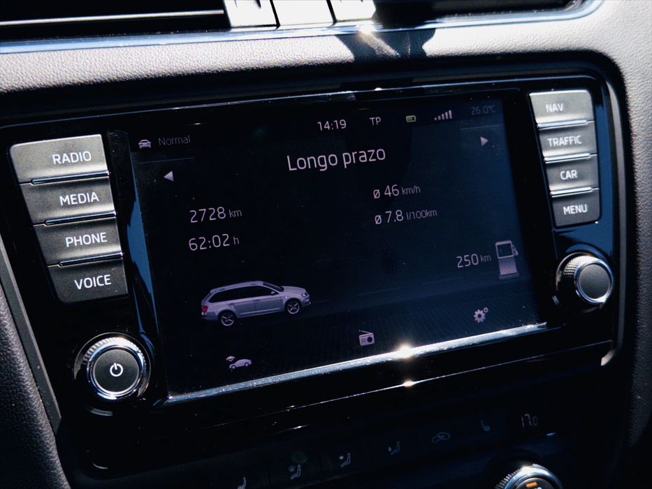 Skoda Octavia vRS 2.0 TSI DSG 220cv