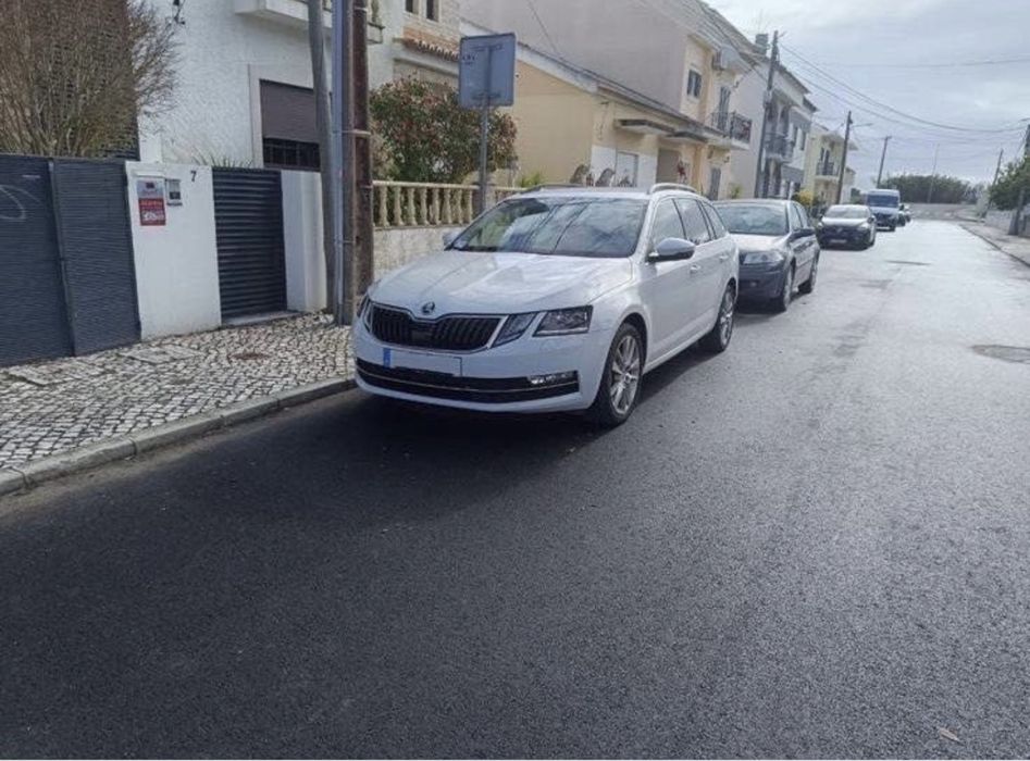 Skoda Octávia 1.6 110 CVL
