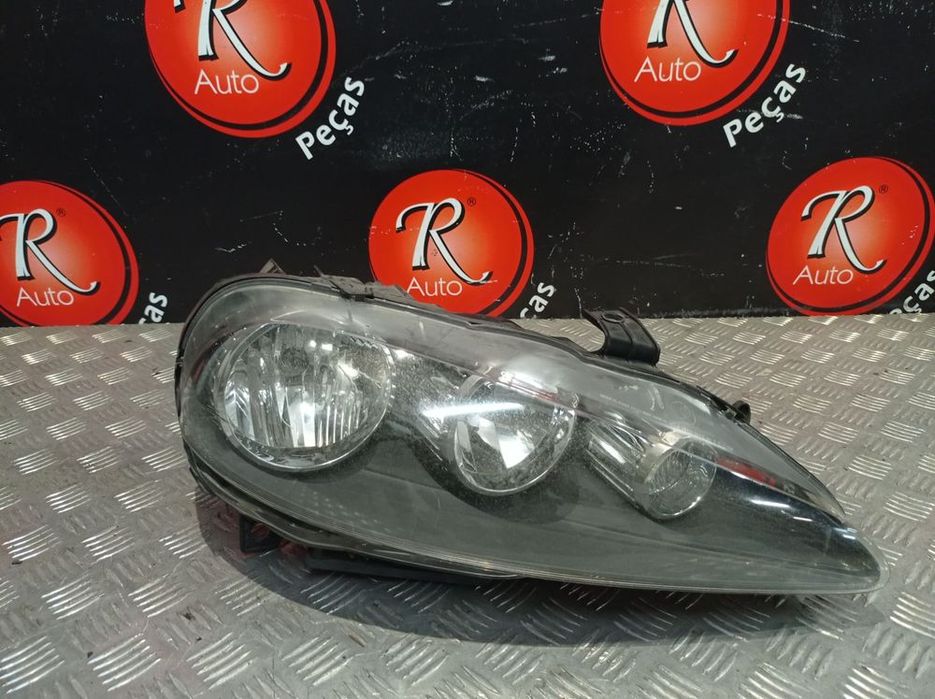 Ótica Dto Xenon Alfa Romeo 147 (937_)