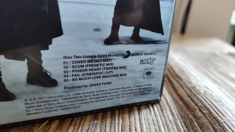 Depeche mode Spirit de lux , przypinka Nowa.