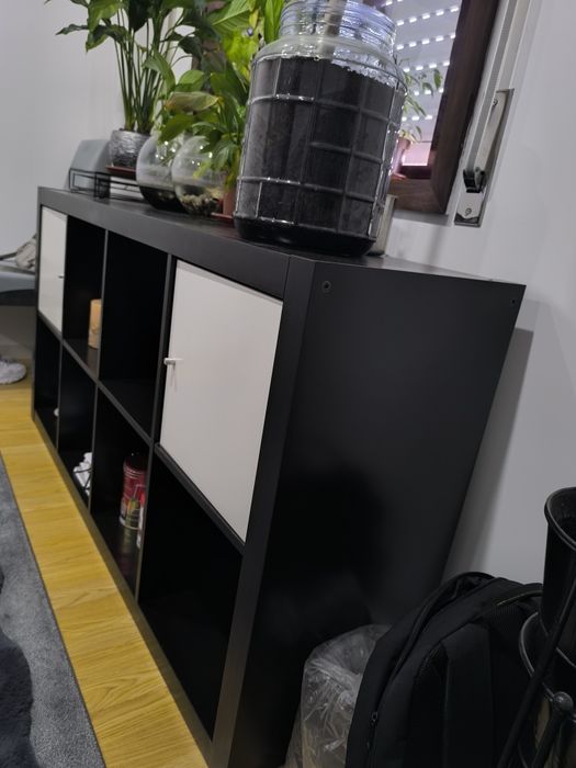 Móvel de arrumação com 2 portas