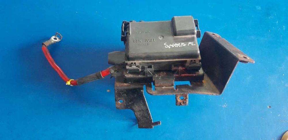 Skrzynka bezpieczników na akumulator Vw Sharan FL LIFT 2000-