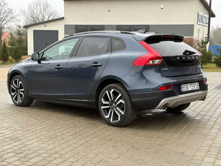 VOLVO V40 CROOS COUNTRY Lifting 2.0d 150KM Automat