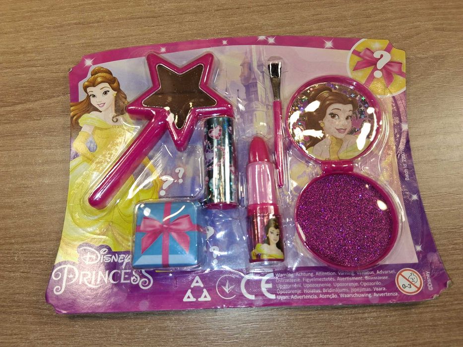 D292 Zestaw Kosmetyków Disney Princess Bella Makijaż DlaDzieci Prezent
