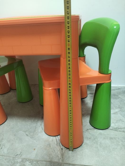 Столик Tega Mamut и 2 стульчика