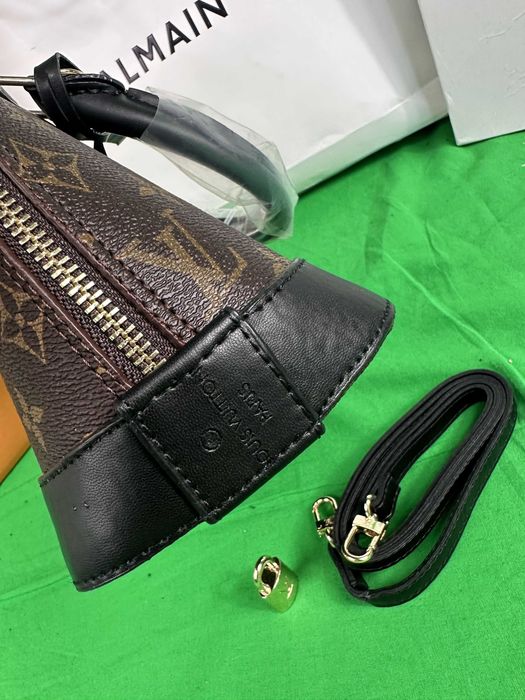 Torebka listonoszka Torba brazowa Alma BB skórzana kuferek Premium