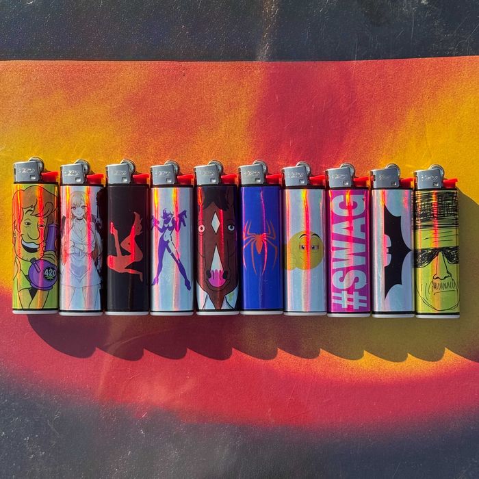 flamory.glow Кастомна голографічна запальничка BIC / Кастомная голографическая зажигалка