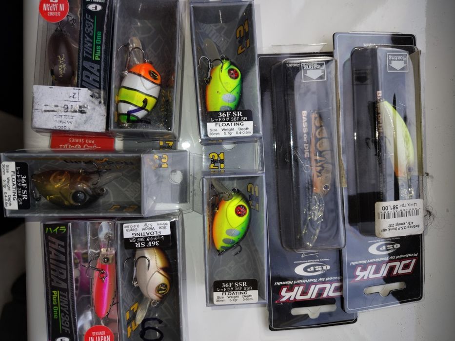 Воблер Pontoon 21