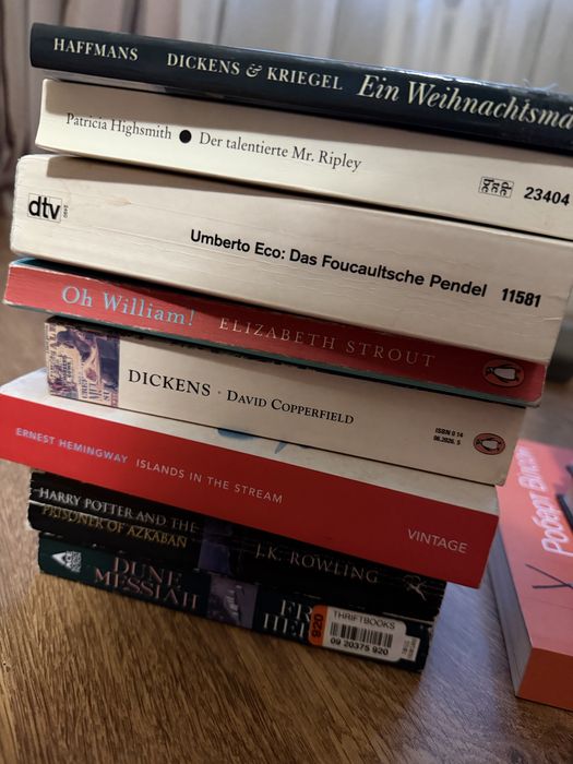 Лот книжок Гемінгвей Шекспір