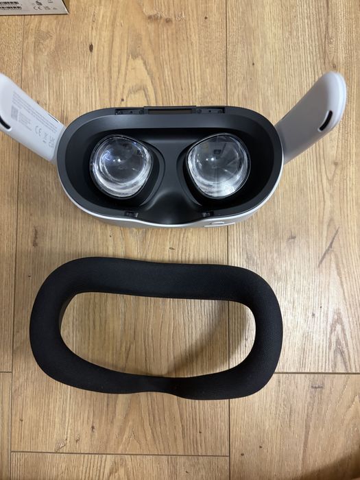 Gogle Meta Quest 3S 128GB + Opaska BOBOVR E3 Pro (Bateria 10000mAh)