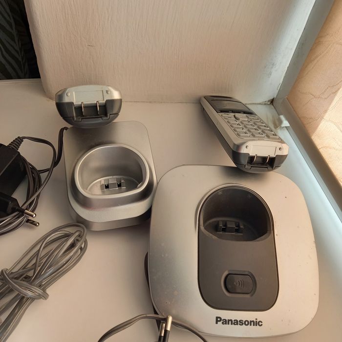 Радіотелефон Panasonic KX-TG6411JT.Дві трубки.