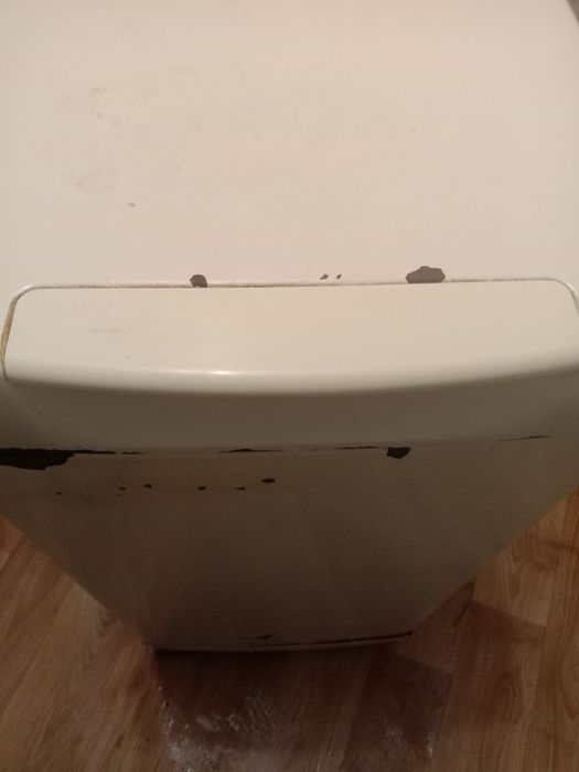 Продам Аристон  стиральную машину  б/у матор целый под ремонт