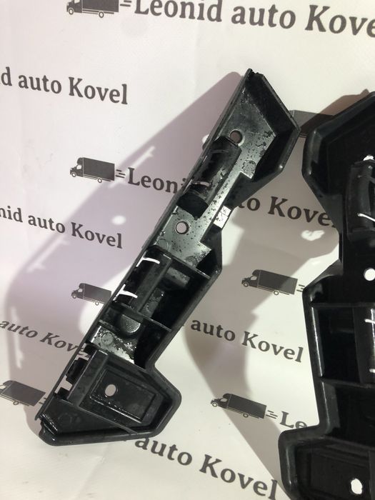 Кріплення, кронштейн бамперу на крило Renault Master 3, Opel Movano