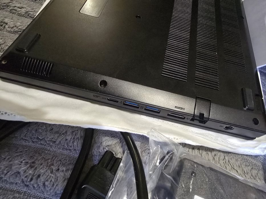 Ноутбук ACER nitro V 15 full HD, 16gb ddr 5, Nvidia geforce rtx 2050