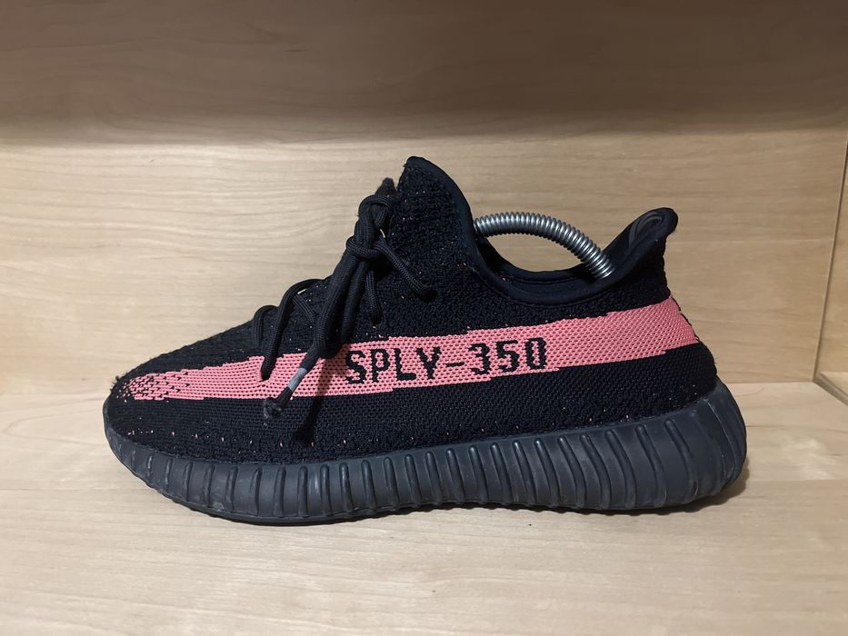 adidas Yeezy Boost 350 V2 Core Black Red (2016/2022)