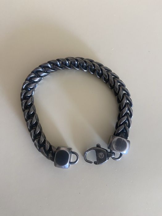 Pulseira em aço preto