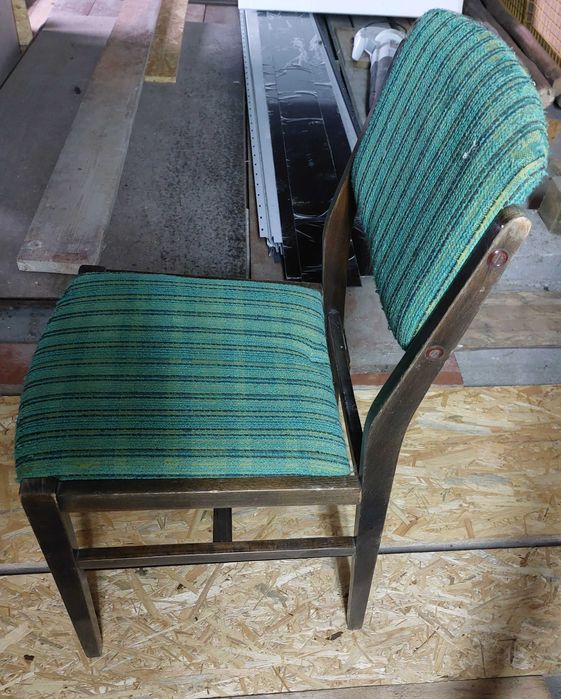 Krzesła drewniane PRL