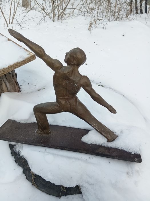 Скульптура Гімнаст срср