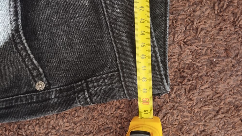 Jeansy Pull&bear,jak nowe , rozm 48.Polecam.