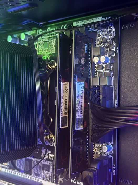 Оперативна памʼять ddr4 g-skill 2/4 8gb