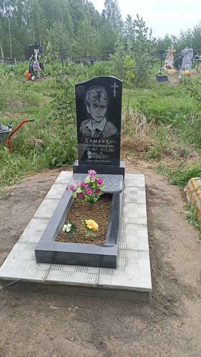 Виготовлення пам'ятників