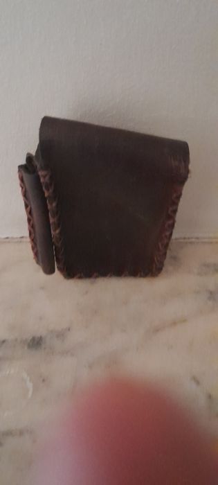 Porta cigarrros e isqueiro em pele