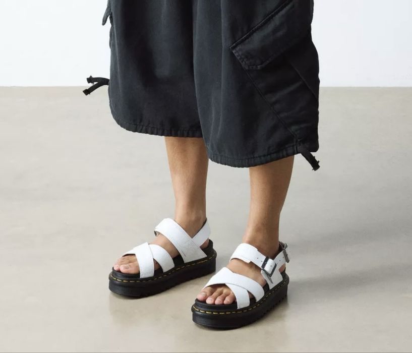 Білі сандалі Dr. Martens Voss II 38 розмір
