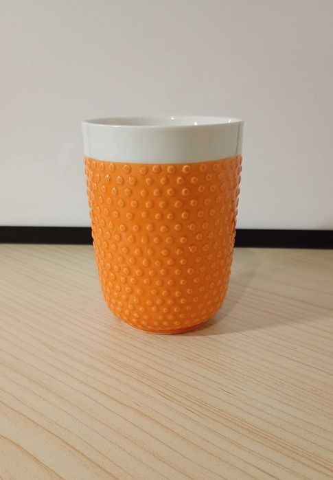Kubek ceramiczny Home&You Textur, pomarańcz, kropki 3D, 350 ml.