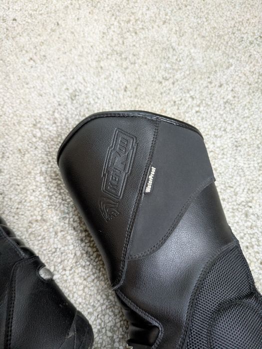 Botas para Mota (cano alto)