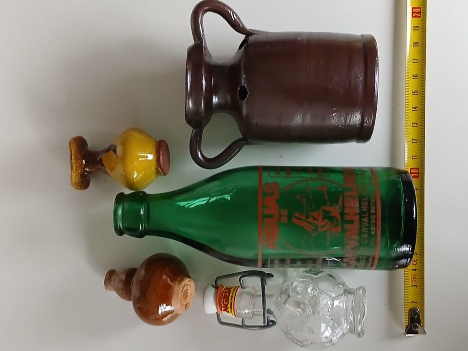 Lote de peças decorativas e colecionáveis