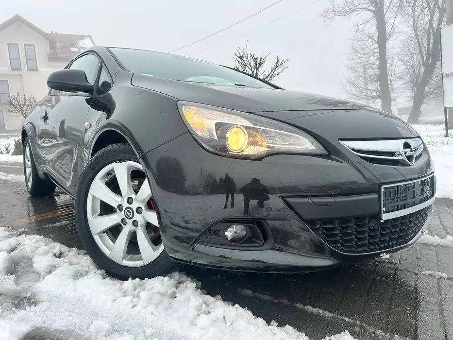 Opel Astra GTC/klima/elektryka/1.4T 140 KM/2x cz. parkowania/tempomat/alu18/