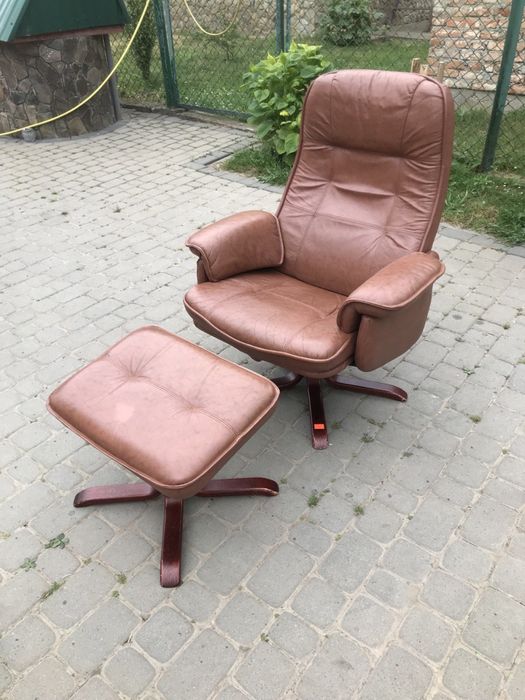 Крісло розкладне з пуфом (0060)