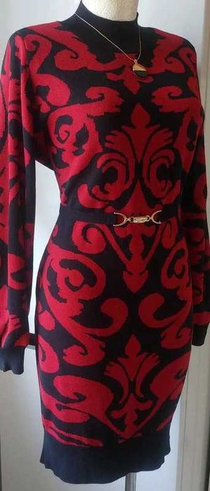 Sukienka sweterkowa z paskiem roz 40/42 i roz 44/46