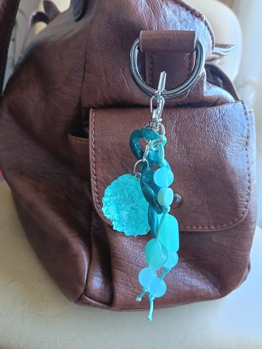 Bag charm artesanal FLOR acessórios para malas ou porta chaves