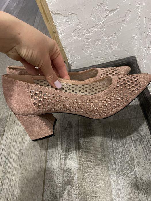 Туфлі жіночі Босоніжки жіночі