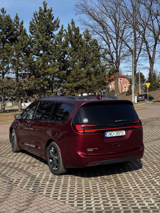 Wynajem minivan bus Chrysler Pacifica 7 osobowy!