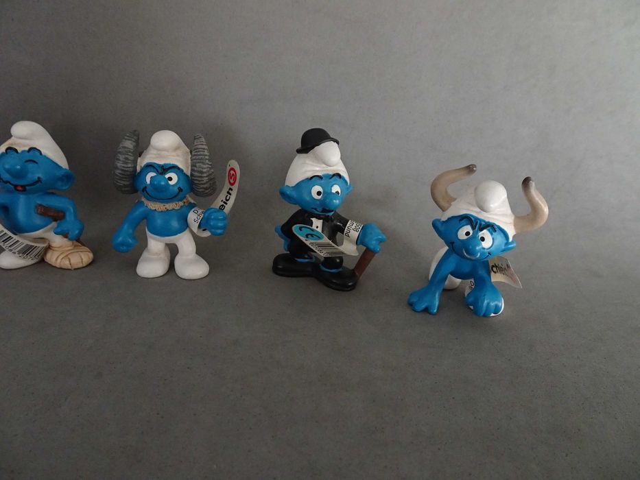 Estrunfes diversos em PVC