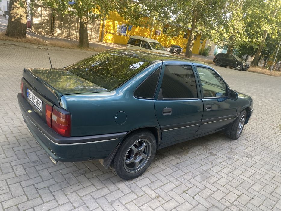 Продам Opel 1.8 газ-бенз