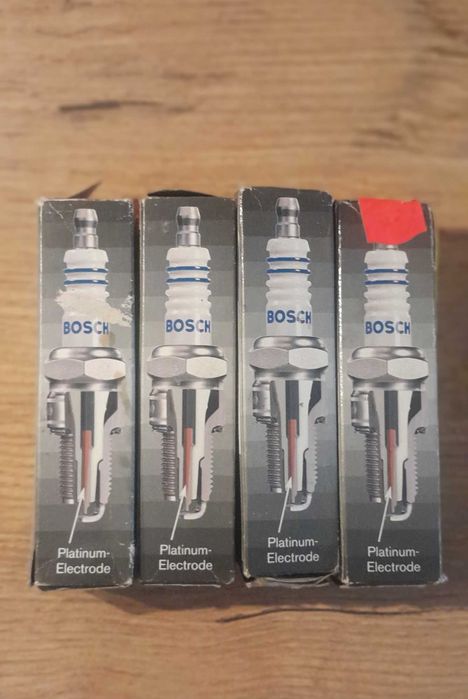 Świece zapłonowe Bosch Platinum HR7 MPP 22V (4 szt.)