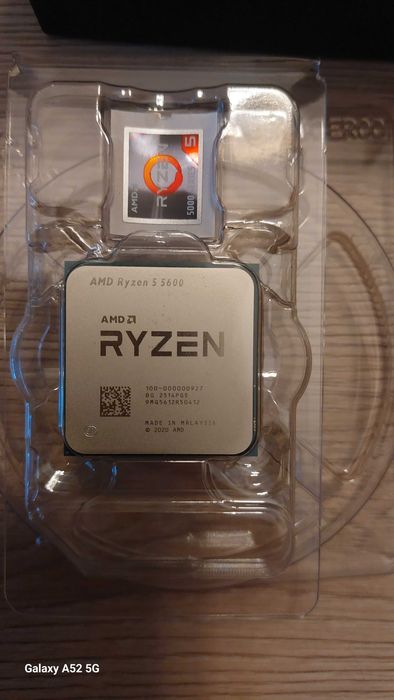 Sprzedaje Procesor AMD Ryzen 5 5600 BOX  + Płyta główna GIGABYTE B550