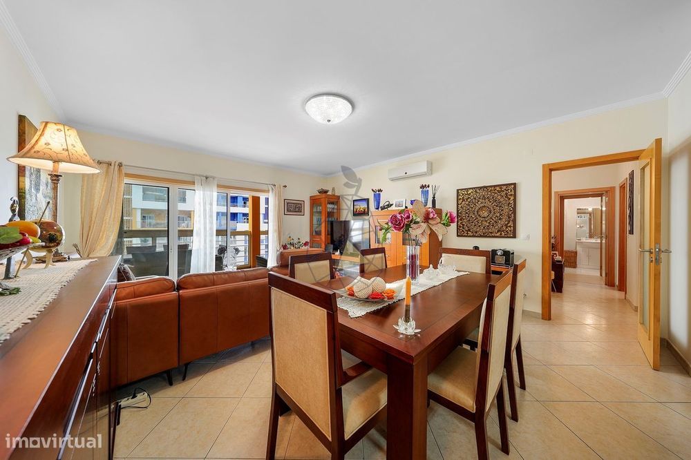 Magnifico Apartamento T2 situado no 7º piso   com 2 casas de banho no