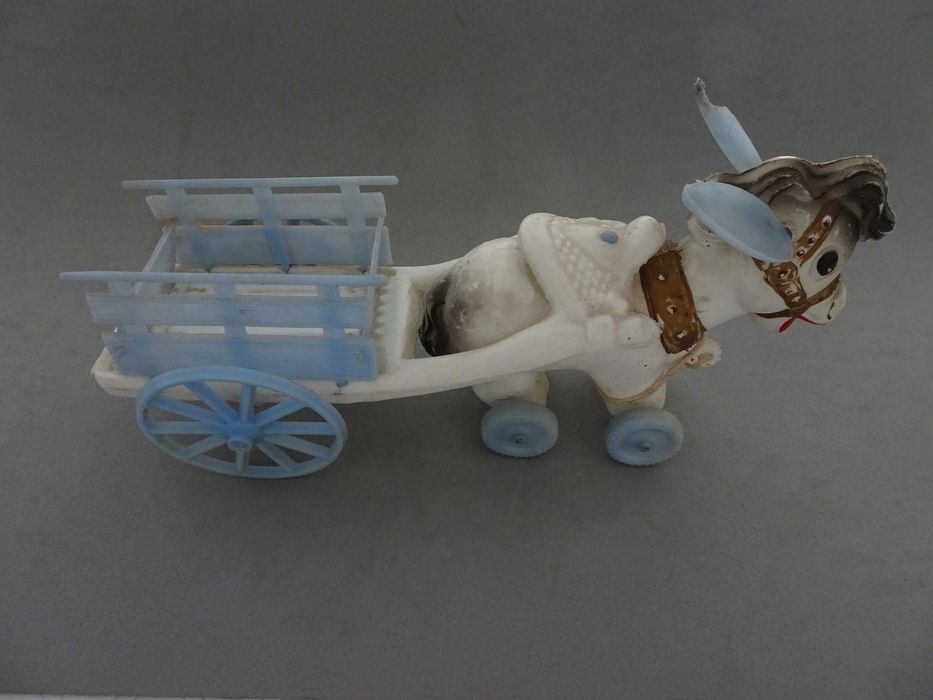 Antigo brinquedo português carroça