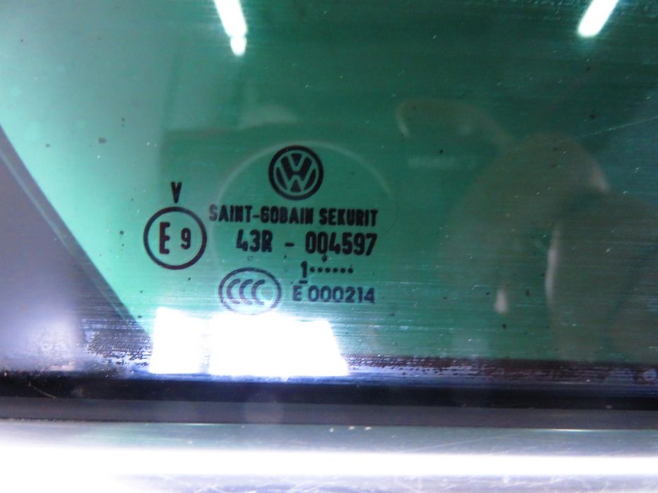Drzwi Prawy Tył Vw Jetta VI Ld7x