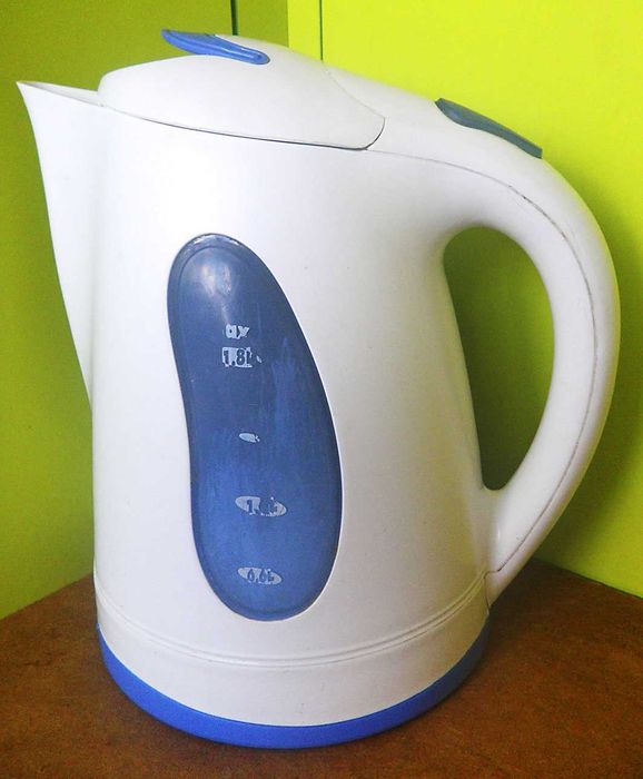 Электрочайник  AURORA AU 013  без основания   БУ