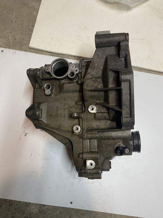 Запчастини МКПП 02T301103AB Корпус Деференціал 02T409121F