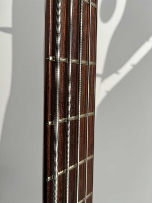 Gitara basowa Status Graphite Eclipse 5 UK