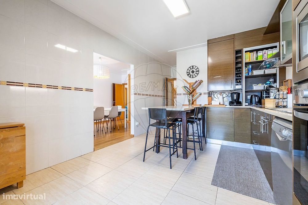 Apartamento T4 para venda