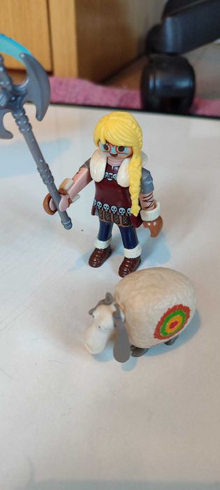 Playmobil Vikings Astrid e Dragão, e outros